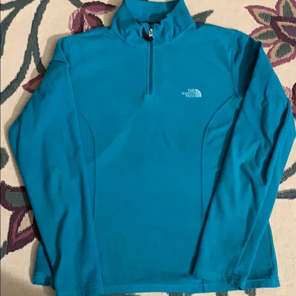 North face pull over